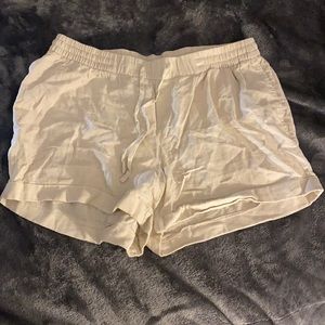 Linen blend shorts